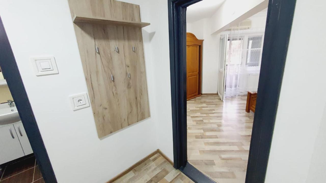 Apartament Radoi Apartment Drobeta Turnu Severin Exterior foto