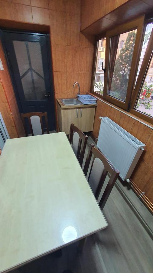 Apartament Radoi Apartment Drobeta Turnu Severin Exterior foto