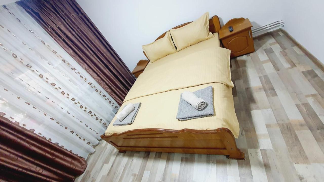 Apartament Radoi Apartment Drobeta Turnu Severin Exterior foto